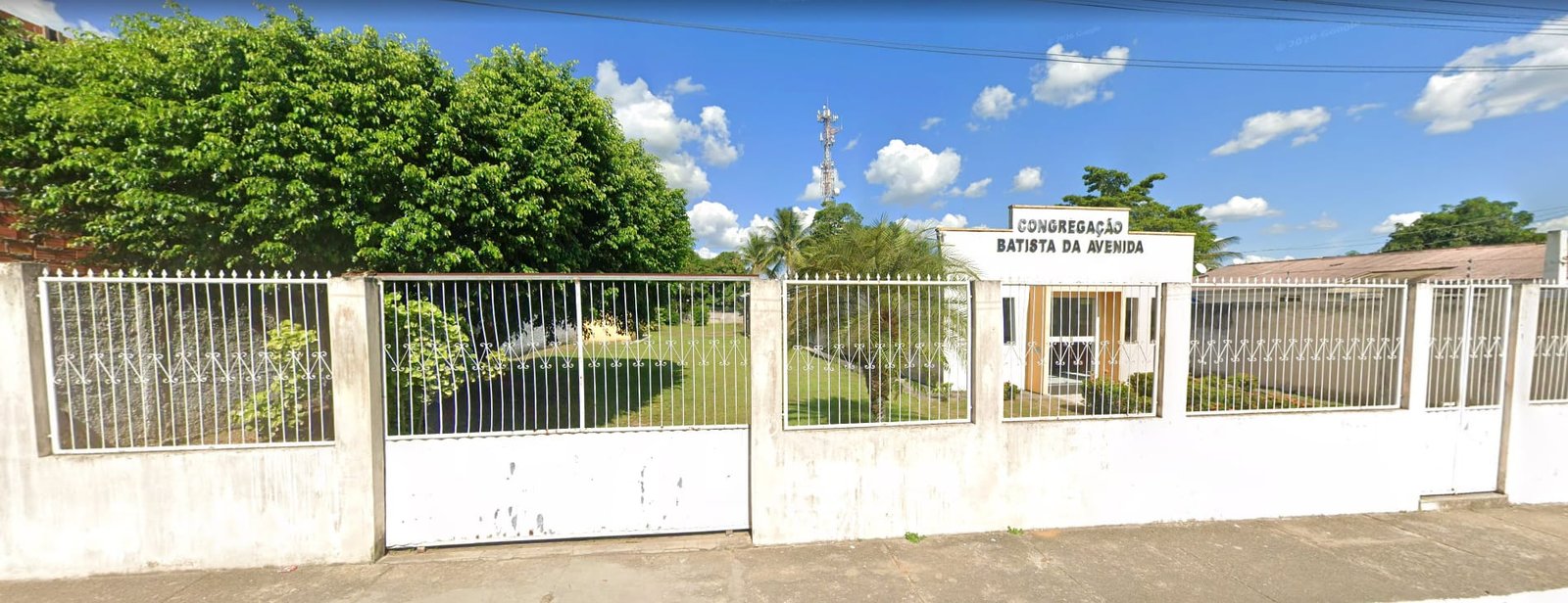 Ambiente de culto com projeção SOMOSUM